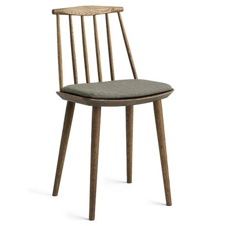 The J77 Chair, HAY: a taste of vintage, great confort, nordic design